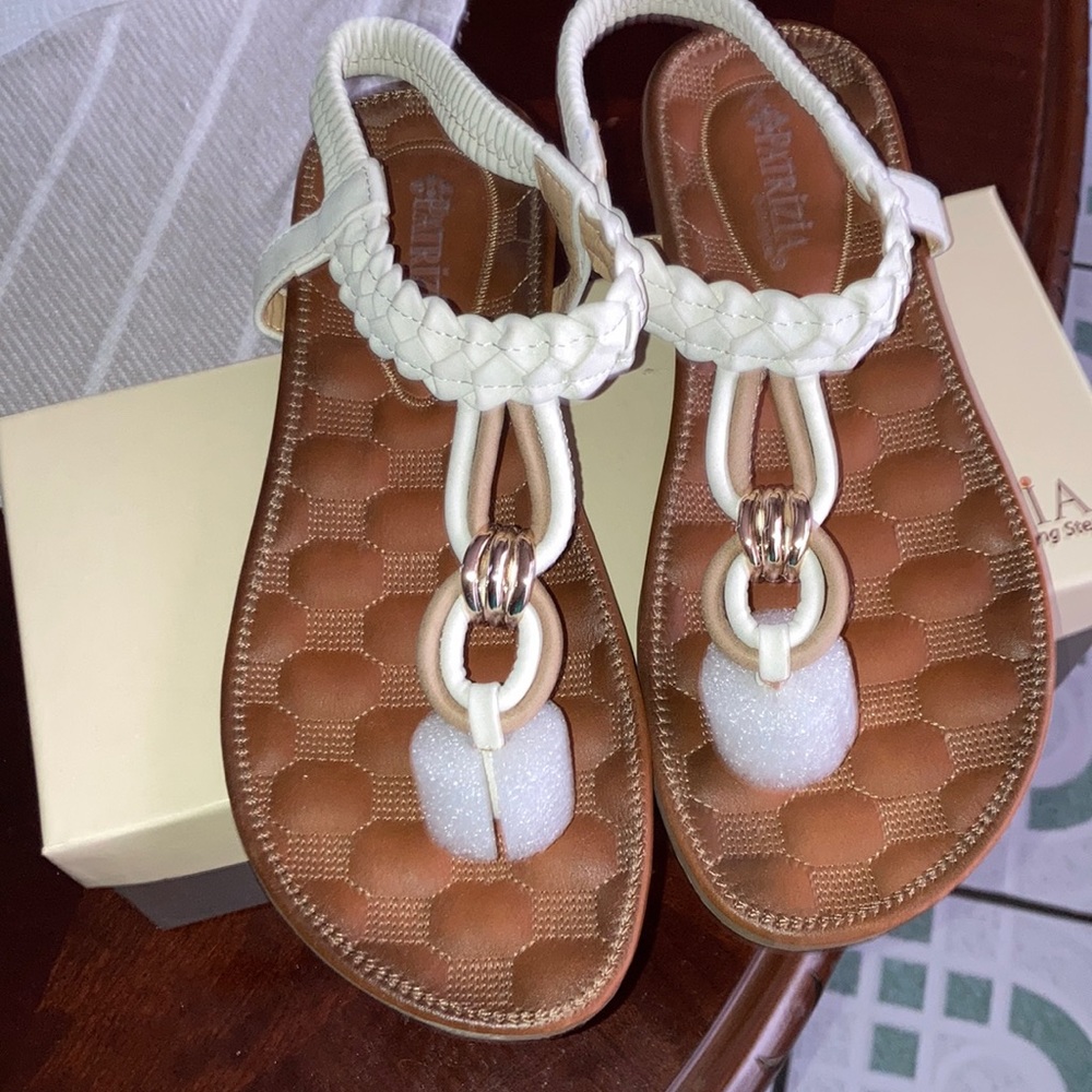 Ladies shoes